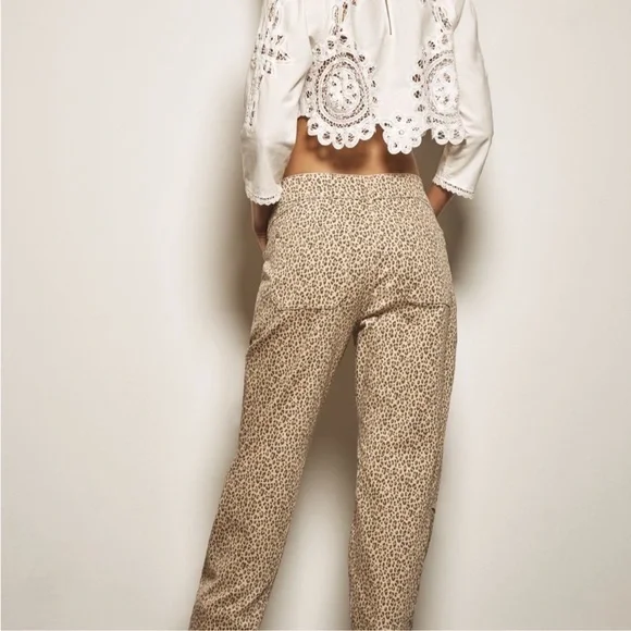 Pilcro The Wanderer Leopard Print Cargo Straight Leg Jeans Size 27 - Picture 2 of 12